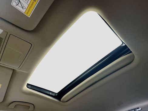 Used 2019 Acura MDX FWD w/ Technology Package image 12