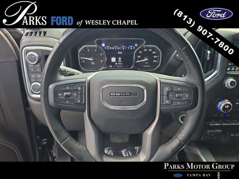Used 2023 GMC Sierra 2500 Denali w/ Denali Black Diamond Edition AWD/4WD image 28