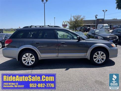 Used 2009 Subaru Outback 2.5i Limited AWD/4WD image 4