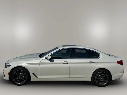 Used 2018 BMW 530i RWD image 5