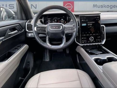 Used 2026 GMC Acadia Elevation w/ Black Edition FWD image 8