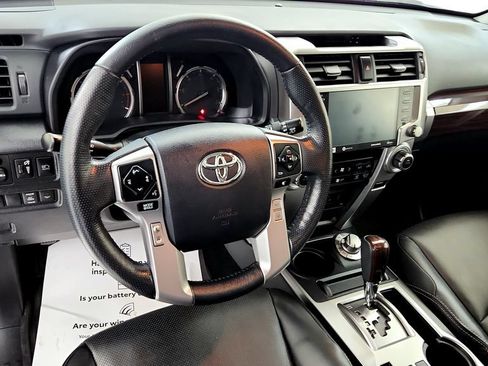 Used 2024 Toyota 4Runner Limited AWD/4WD image 23