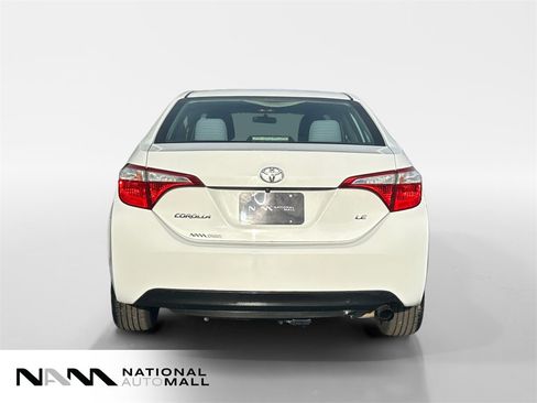 Used 2015 Toyota Corolla LE image 4