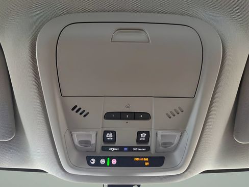 Used 2019 Buick Enclave Essence AWD/4WD image 33