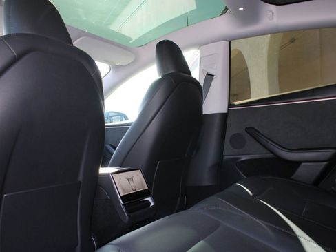 Used 2024 Tesla Model 3 Long Range AWD/4WD image 19