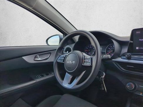 Used 2022 Kia Forte LXS image 25