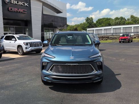 New 2026 Buick Encore GX Avenir w/ Avenir Technology Package AWD/4WD image 2