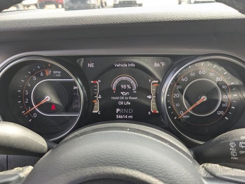 Used 2020 Jeep Wrangler Sport AWD/4WD image 13
