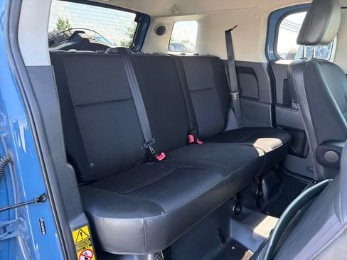 Used 2011 Toyota FJ Cruiser 4WD w/ Upgrade Pkg image 28