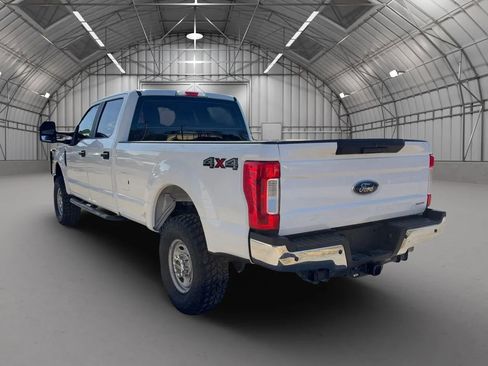 Used 2019 Ford F250 XL w/ Power Equipment Group image 5