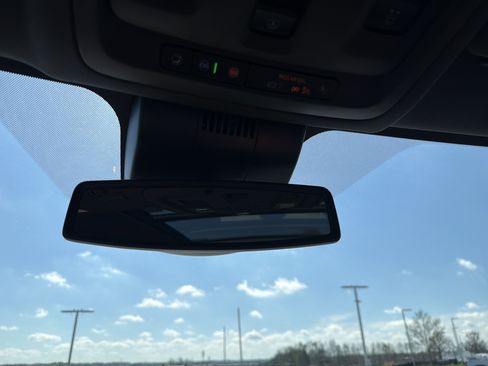 Used 2023 Chevrolet Tahoe Z71 w/ Off-Road Capability Package image 27