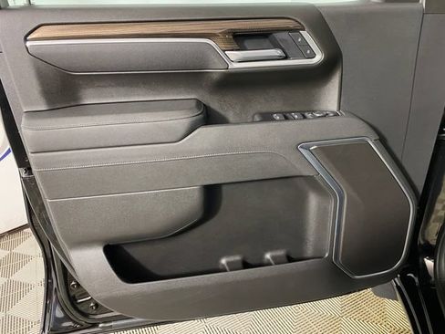 Certified 2026 Chevrolet Silverado 1500 LT AWD/4WD image 11