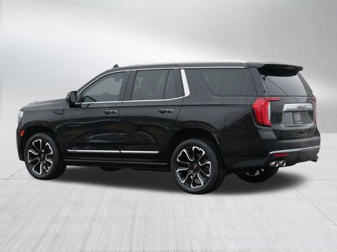 Used 2022 GMC Yukon Denali w/ Denali Premium Package image 5