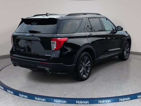 Certified 2023 Ford Explorer XLT w/ Equipment Group 202A AWD/4WD image 5