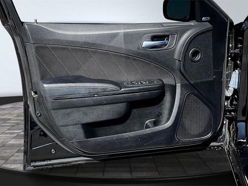 Used 2023 Dodge Charger SXT w/ Blacktop Package image 23