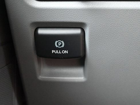 Used 2023 Ford F150 Lariat RWD image 15