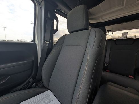 Used 2024 Jeep Wrangler Unlimited Sport AWD/4WD image 17