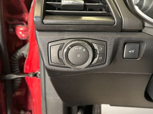 Used 2017 Ford Fusion Titanium FWD image 18