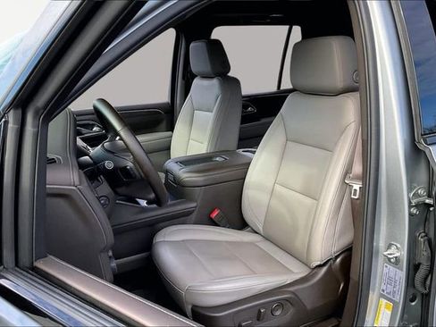 Used 2024 Chevrolet Tahoe Z71 w/ Luxury Package image 15