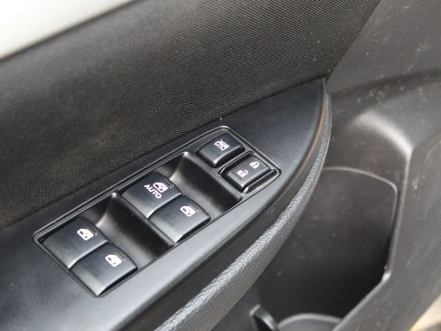 Used 2014 Subaru Outback 2.5i Premium image 23