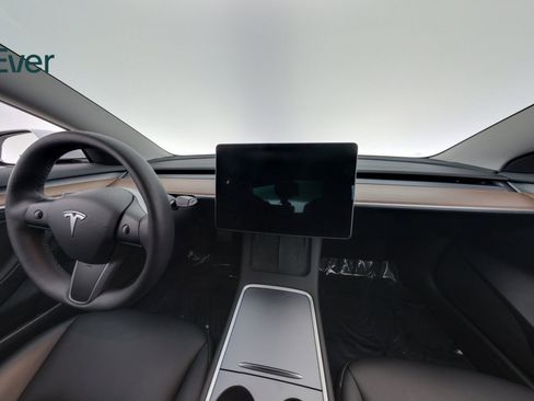 Used 2023 Tesla Model 3 Standard Range image 23