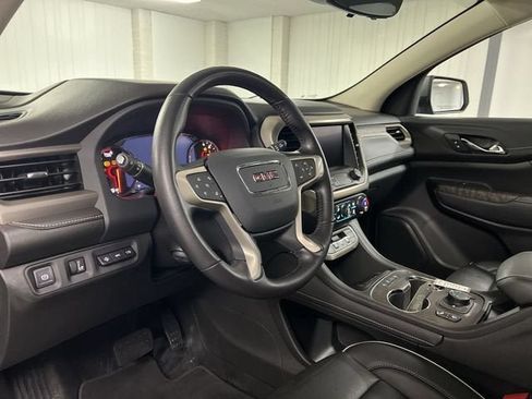 Certified 2022 GMC Acadia Denali w/ Denali Ultimate Package AWD/4WD image 10