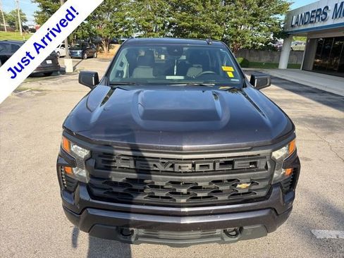 Used 2022 Chevrolet Silverado 1500 Custom RWD image 9
