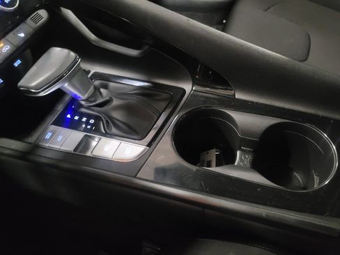 Used 2023 Hyundai Elantra SEL w/ Convenience Package FWD image 26