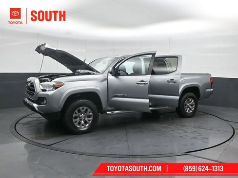 Used 2019 Toyota Tacoma SR5 image 51