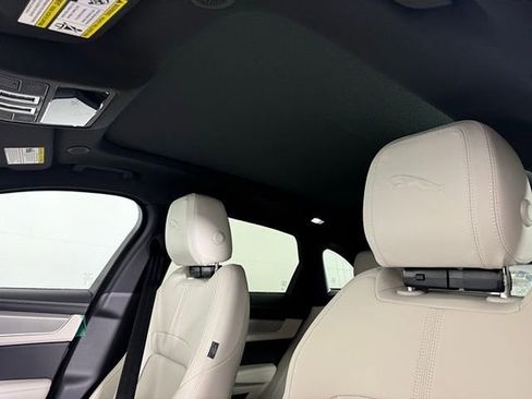 Certified 2025 Jaguar F-PACE R-Dynamic S image 13