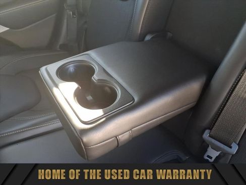 Used 2018 Jeep Cherokee Latitude Plus image 29