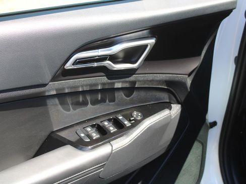 Certified 2024 Kia Sportage EX FWD image 18