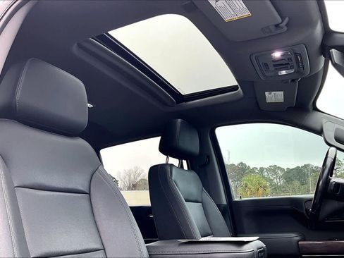 Used 2022 GMC Sierra 1500 SLT w/ SLT Premium Plus Package image 14