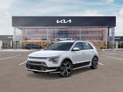 New 2025 Kia Niro EX Touring image 2