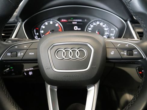 Used 2022 Audi Q5 2.0T Premium w/ Convenience Package image 14