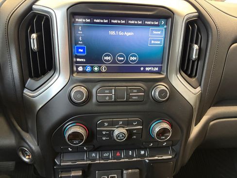 Used 2019 Chevrolet Silverado 1500 RST w/ True North Edition AWD/4WD image 22