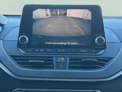 Used 2025 Nissan Altima 2.5 SR image 16