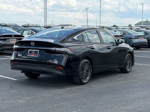 New 2026 Nissan Sentra SV w/ SV Convenience Package FWD image 4