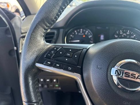 Used 2019 Nissan Rogue SL w/ Premium Package AWD/4WD image 36