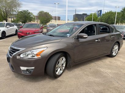 Used 2015 Nissan Altima 2.5 SL w/ Technology Package