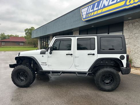 Used 2018 Jeep Wrangler Unlimited Sport S AWD/4WD image 4