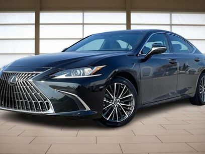 Used 2025 Lexus ES 350 w/ Premium Package