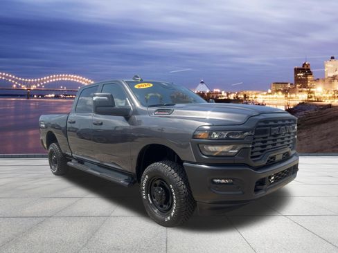 Used 2025 RAM 2500 Tradesman AWD/4WD image 4