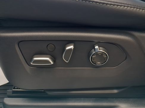 New 2025 Cadillac Escalade Sport Platinum w/ LPO, ONYX Package image 21