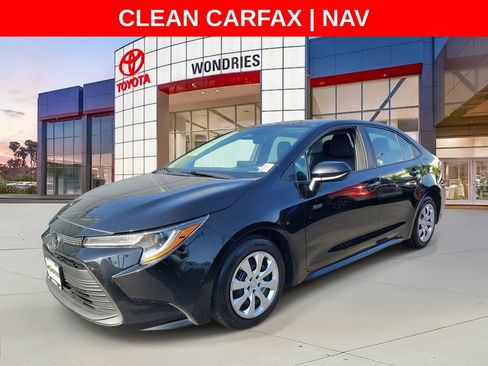 Used 2024 Toyota Corolla LE FWD image 2