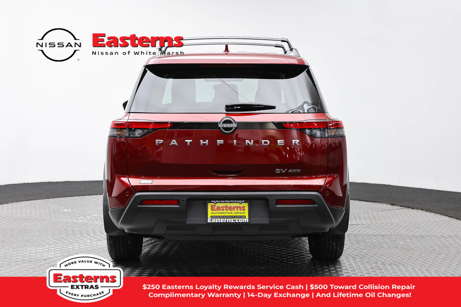 Used 2023 Nissan Pathfinder SV AWD/4WD image 5