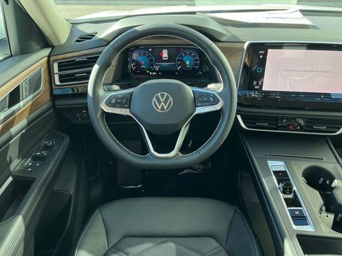 New 2026 Volkswagen Atlas SE image 21