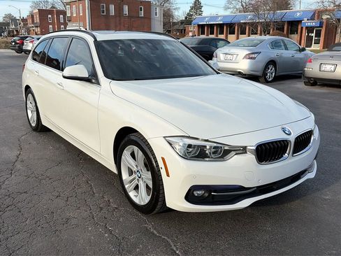 Used 2017 BMW 328d xDrive 328d xDrive Sport Wagon 4D image 3