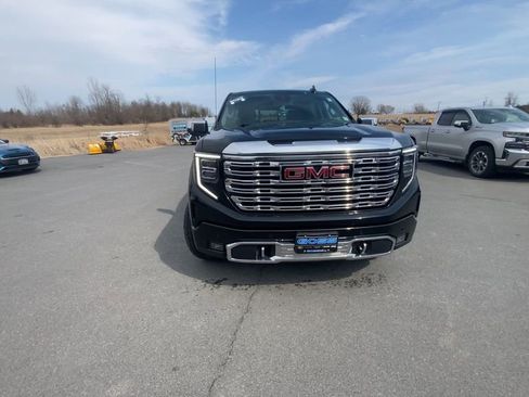 Used 2022 GMC Sierra 1500 Denali AWD/4WD image 3