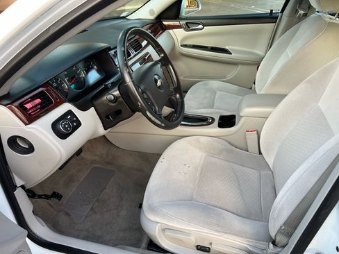 Used 2010 Chevrolet Impala LT image 17